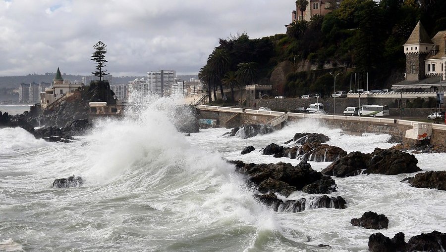 Armada emite nueva alerta de marejadas entre Arica y Pichilemu