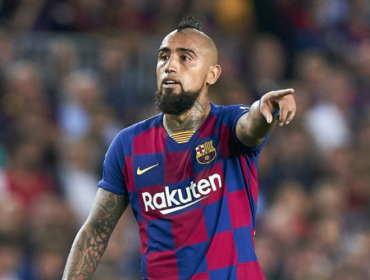 Arturo Vidal vio acción en el empate sin goles entre Barcelona y Real Madrid