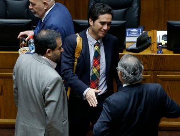 Senado aprueba reajuste del sector fiscal y el proyecto vuelve a la Cámara Baja