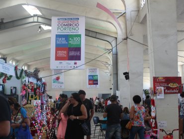 Autoridades y vendedores realizan positivo balance de la Feria Arriba Valparaíso a poco más de una semana de su lanzamiento