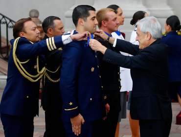 Ceremonia de condecoración: Piñera agradeció labor de FF.AA. y de Orden durante crisis social