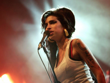 Las luces y sombras tras la expo Amy Winehouse que realizará el Museo de los Grammy