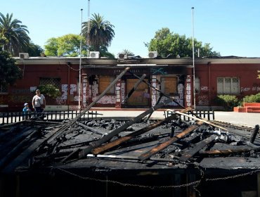 Pesebre frente a la Municipalidad de Quilpué fue incendiado a sólo horas de su instalación