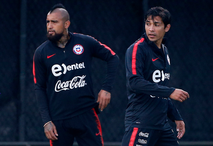 Hasta Arturo Vidal celebró regreso de Matías Fernández a Colo-Colo