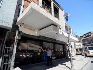 Estado de cadáveres hallados en tienda saqueada e incendiada en Valparaíso no permitió establecer sus causas de muerte