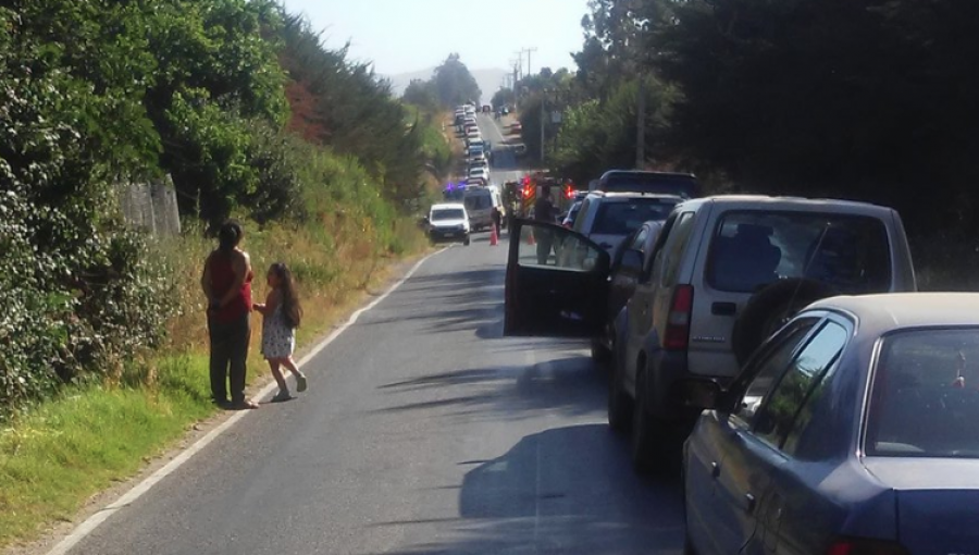 Accidente de tránsito en camino El Manzanar de Quillota deja tres personas lesionadas