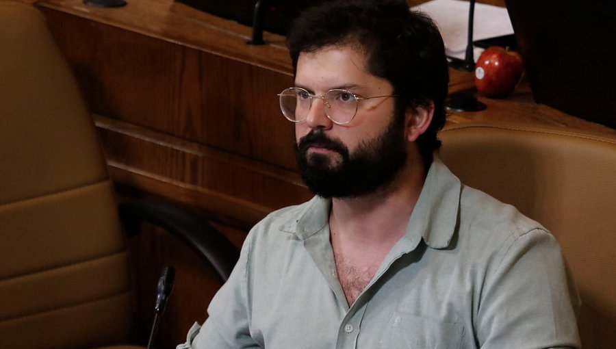 Tribunal Supremo de Convergencia Social levanta sanción y aplica “amonestación privada” a Gabriel Boric