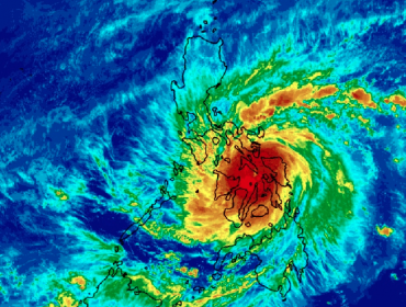 Tifón Phanfone afecta a zona central de Filipinas con ráfagas de hasta 150 km/h