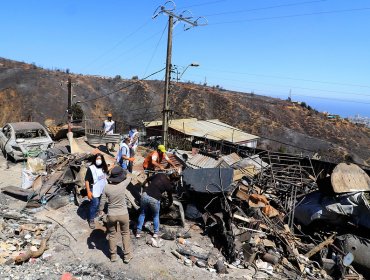 Más de 300 personas fueron atendidas en centros de salud de Valparaíso tras incendios forestales