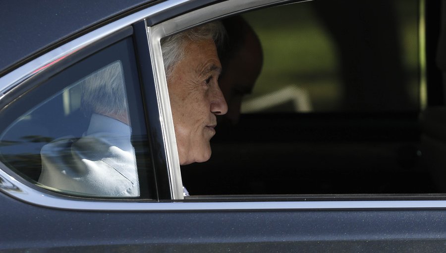 Presidente Piñera arriba a la Intendencia de Valparaíso para participar de Comité de Emergencia