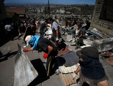 Instituto de Previsión Social atenderá en terreno a damnificados por incendio en Valparaíso