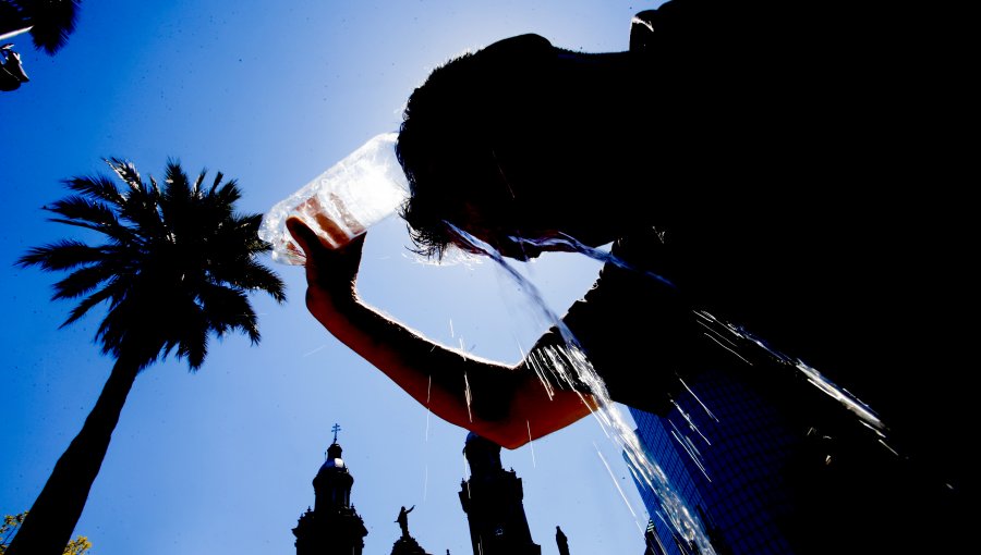 Calor: Santiago llegó a los 34,7° y en San Felipe y Los Andes a los 36 grados