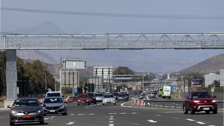 Unos 48 mil vehículos ingresarán a la Región de Valparaíso este fin de semana