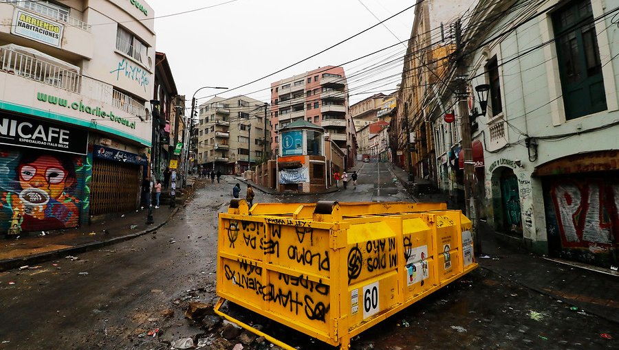 Intendente de Valparaíso atribuye menor presencia de turistas en la región a "noticias falsas" que "atemorizaron a muchos"