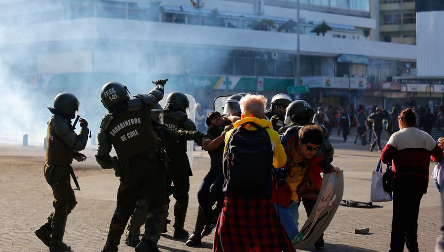 INDH se querellará por caso de profesor que perdió su ojo tras impacto de bomba lacrimógena en Valparaíso