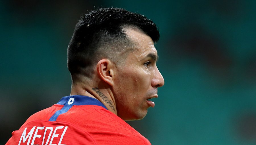 Gary Medel integra el top ten de jugadores más expulsados de la década en Europa