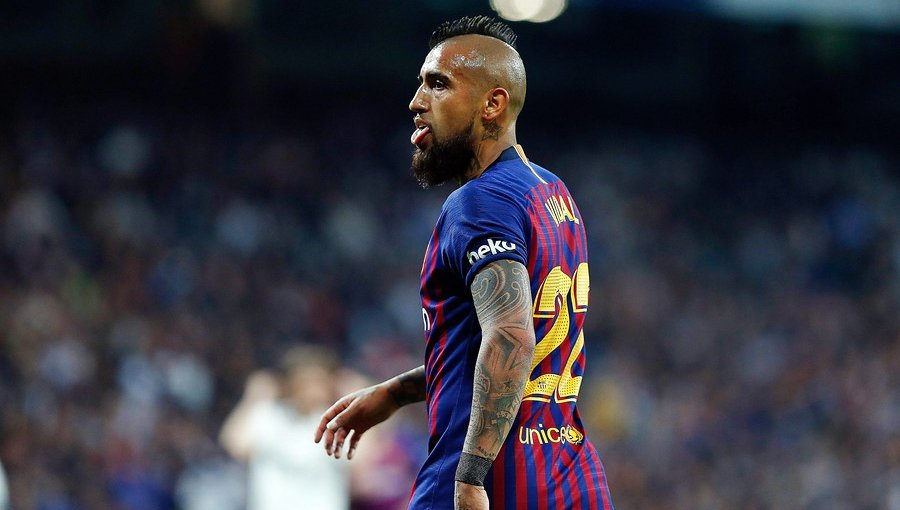 Rechazan demanda de Arturo Vidal contra Barcelona por pago de bonos y premios