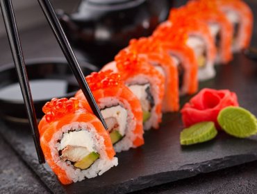 Seremi de Salud prohíbe funcionamiento a local de sushi de Reñaca tras denuncias de salmonella