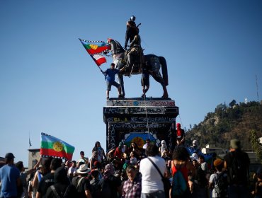 Consejo de Monumentos Nacionales decidirá en sesión plenaria el futuro del monumento al general Baquedano