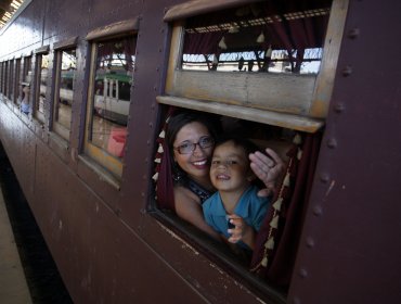 Con nuevos destinos EFE inicia temporada de trenes turísticos del verano 2020