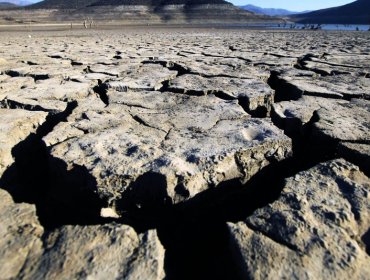 «Chile se está secando»: Contraloría anuncia investigación a campaña del Gobierno