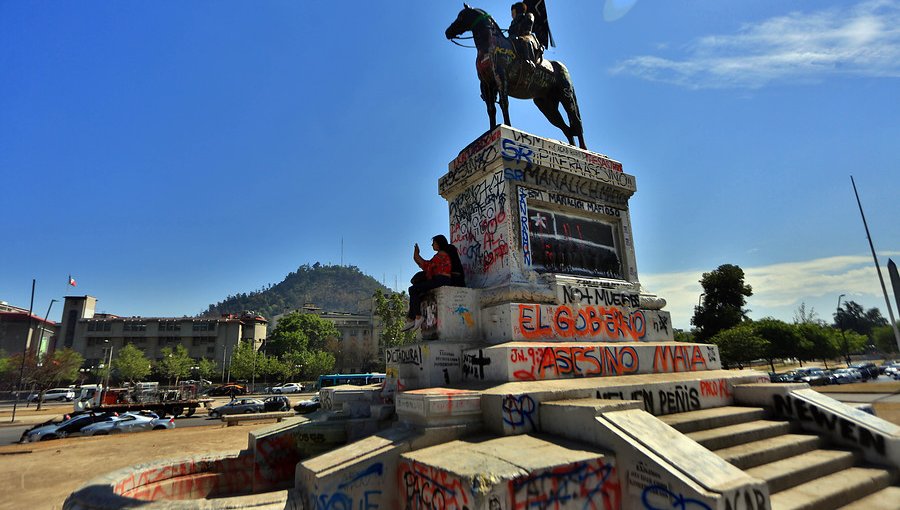 Consejo de Monumentos Nacionales decide mantener la estatua del general Baquedano en plaza Italia