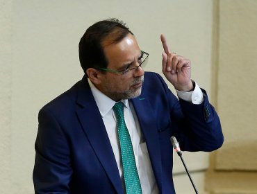 Diputado Jaime Mulet criticó falta de respuestas concretas del ministro de Hacienda en interpelación