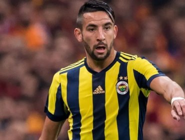 Aseguran que Boca Juniors quiere fichar “ahora” a Mauricio Isla