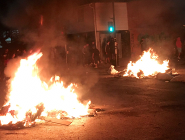 Tercera jornada de enfrentamientos en Pudahuel termina con seis personas detenidas