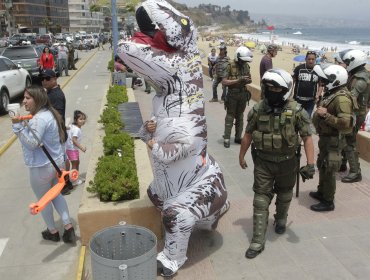 Amplio despliegue policial en playa de Reñaca tras llamado a manifestación