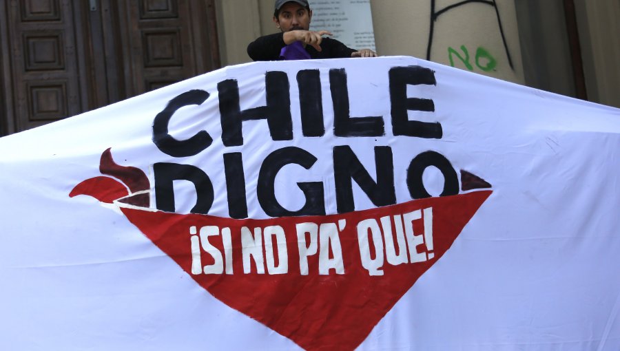 Lanzan campaña "Chile digno, si no pa que" para apoyar proceso constituyente