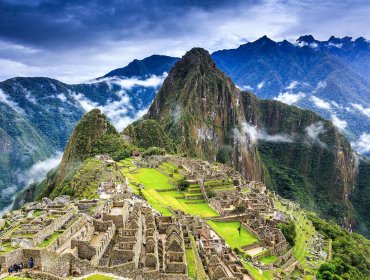 Chileno fue detenido junto a otros turistas por causar daños y hasta defecar en templo de Machu Picchu