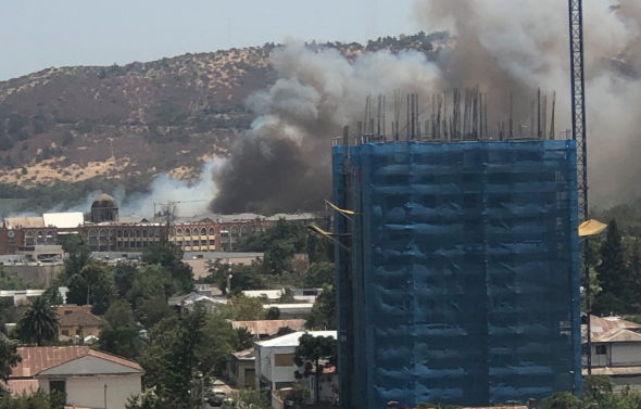 Declaran Alerta Roja para la comuna de Talca por incendio forestal cercano a viviendas