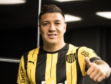 Christian Bravo se convirtió oficialmente en nuevo fichaje de Peñarol de Uruguay