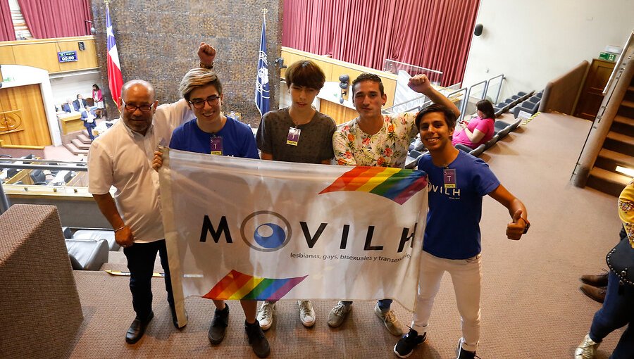 Movilh por matrimonio igualitario: "Dimos un paso más para terminar con histórica y antojadiza exclusión"