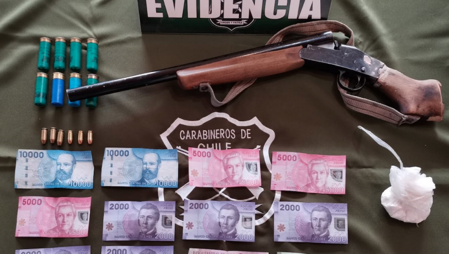 Carabineros detuvo a pareja por microtráfico y porte de arma de fuego en población de Limache