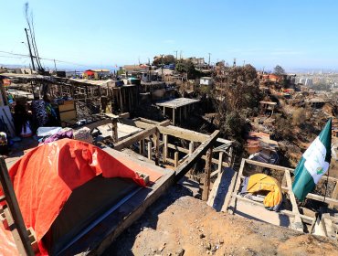 Gobierno declara Zona de Catástrofe en los cerros afectados por incendio del 24 de diciembre en Valparaíso