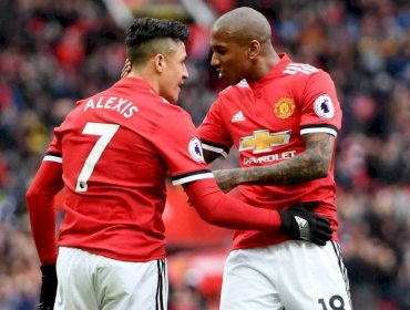 Ashley Young fue oficializado como nuevo refuerzo de Inter y se reencontrará con Alexis