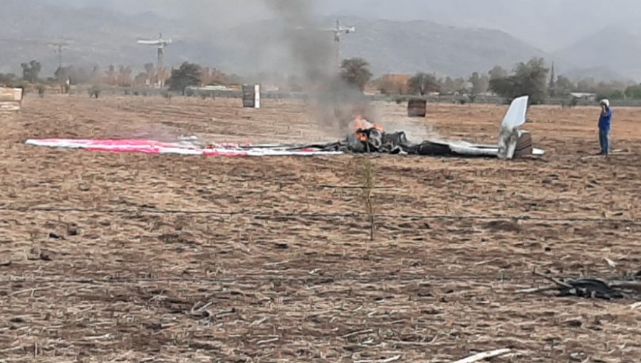 Piloto y su acompañante fallecen tras capotar avioneta en la cuesta Chacabuco de Colina