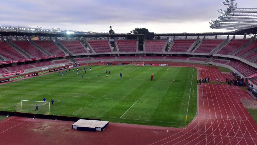 Unión no se presentó ante la U y habrá Superclásico en la final de Copa Chile