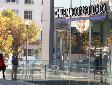 Sernac oficia a Chilena Consolidada por eventual sobreprecio en venta de seguros a trabajadores de Codelco