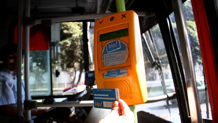 Gobierno ingresó decreto a Contraloría para evitar alza del Transantiago decidida por el Panel de Expertos