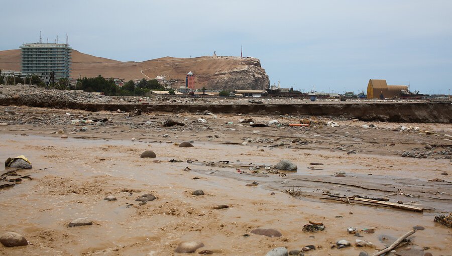 Lluvias en el Norte Grande dejan personas aisladas, viviendas dañadas y cortes de caminos