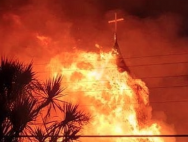 Gobierno se querelló contra detenido por incendio de la iglesia San Francisco de Ancud