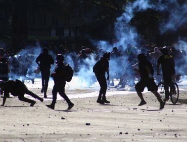 Ipsos: 82% de los chilenos cree que 2020 será un año de disturbios y protestas