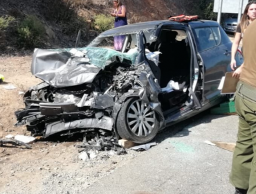 Colisión frontal deja un muerto y cinco lesionados en ruta que une Casablanca con Algarrobo