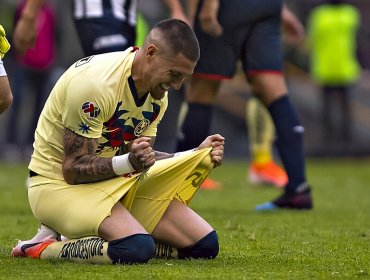 Nicolás Castillo sufrió nueva lesión y estaría fuera de las canchas por largo tiempo