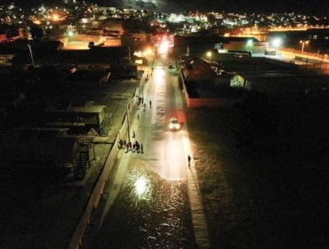 Desborde del río Salado provoca diversos daños en viviendas de Chañaral