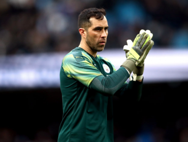 El City de Claudio Bravo busca ante el United el paso a la final de Copa de la Liga