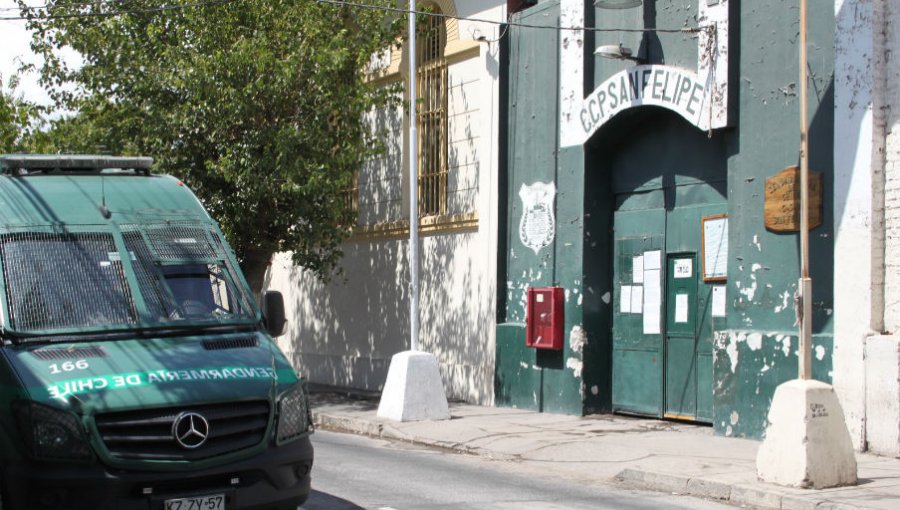 Con firma mensual y arraigo nacional quedó abogado que ingresó droga a cárcel de San Felipe